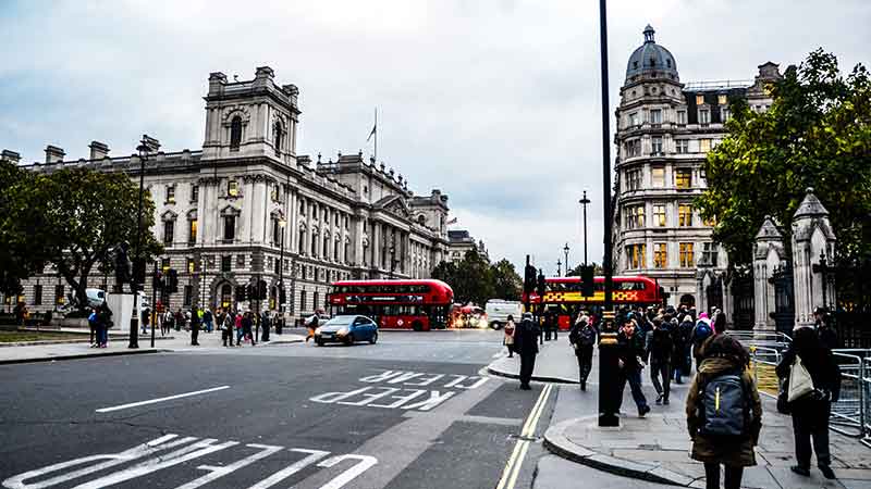 affiliate program for a travel blog - streets of london